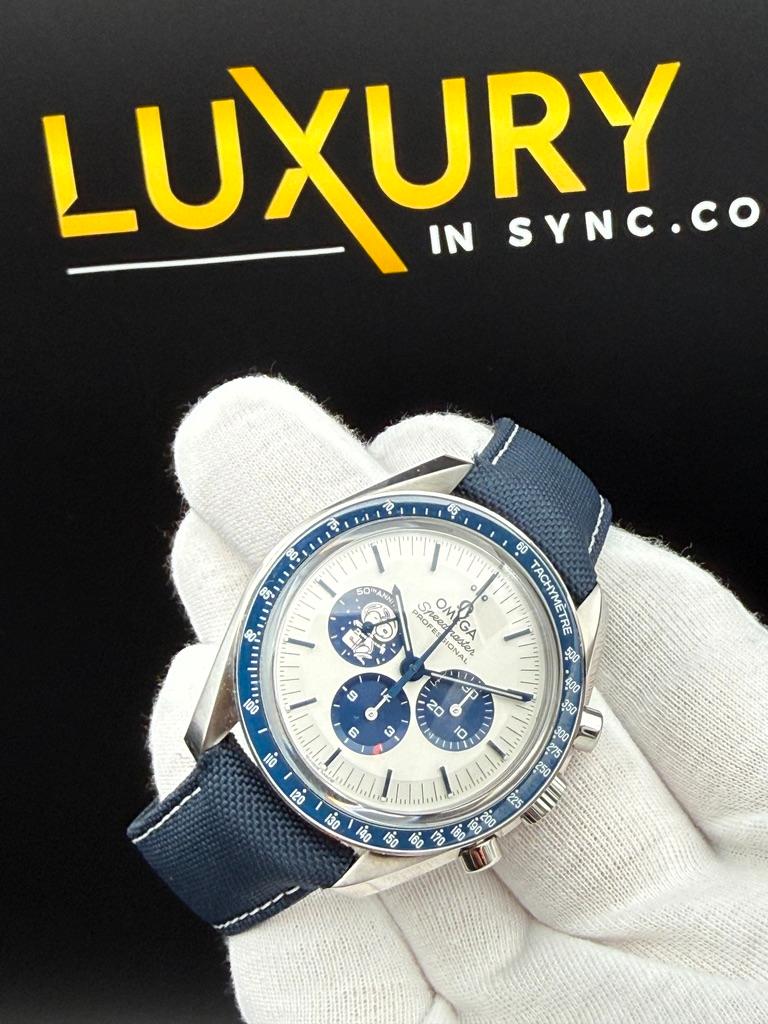 Omega Speedmaster 'Silver Snoopy Award' 310.32.42.50.02.001